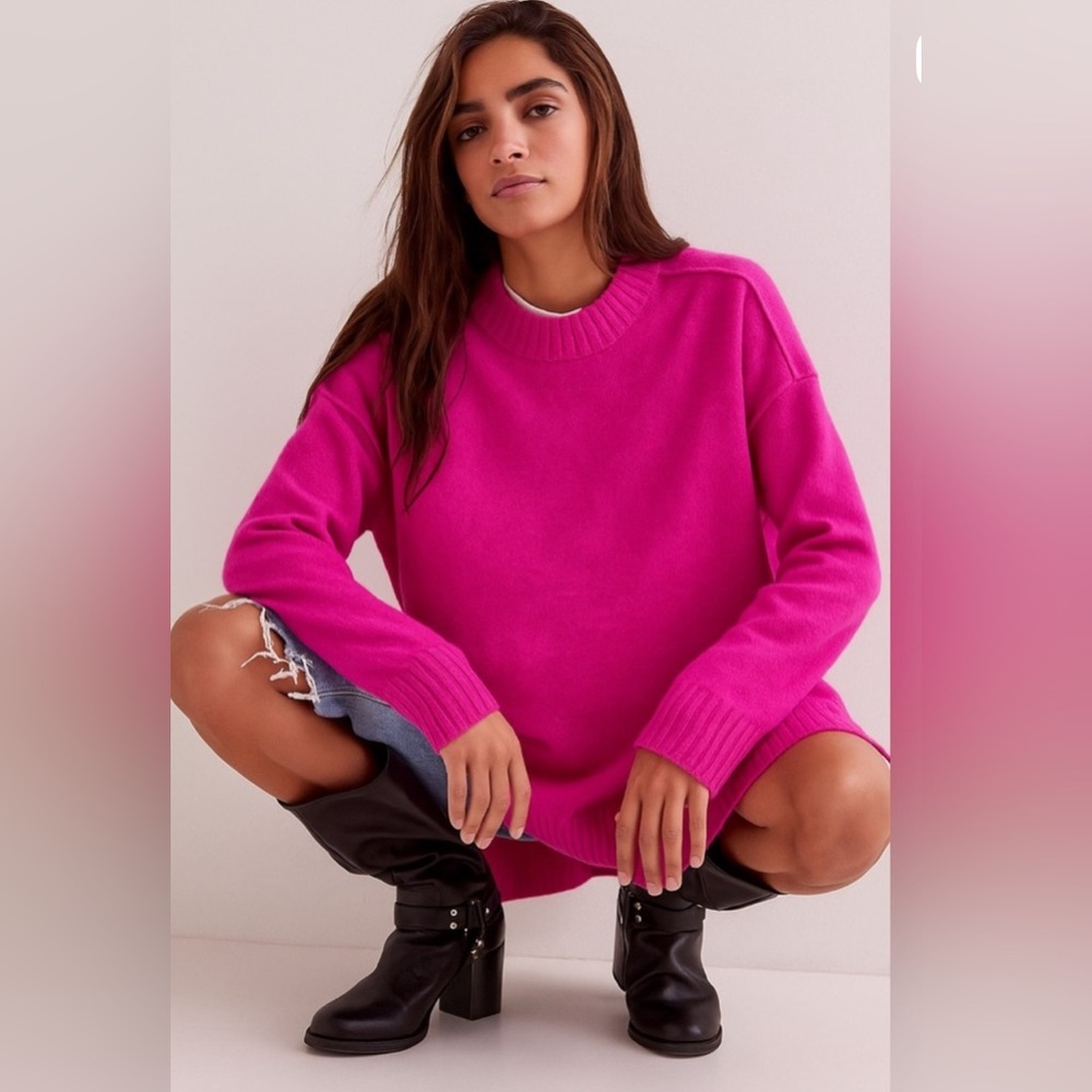 NWOT FREE PEOPLE PHOEBE PULLOVER FUCHSIA SWEATER